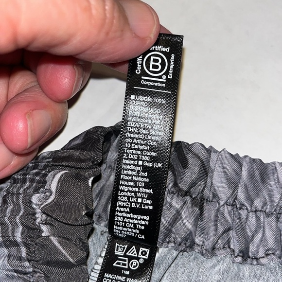 New-Athleta-M-black&white-cloud print-calm, cool, wide leg, lounge pajama pant. - Picture 8 of 14